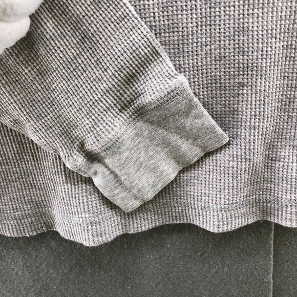 Vintage Disney Thermal Henley Shirt Mens S Gray Grumpy Embroidered Snow White - Picture 9 of 11